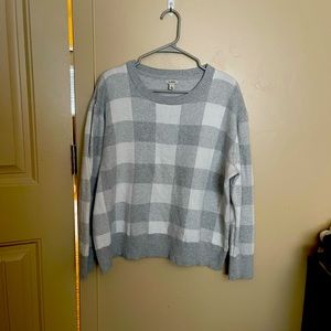 L. L. Bean grey/white sweater